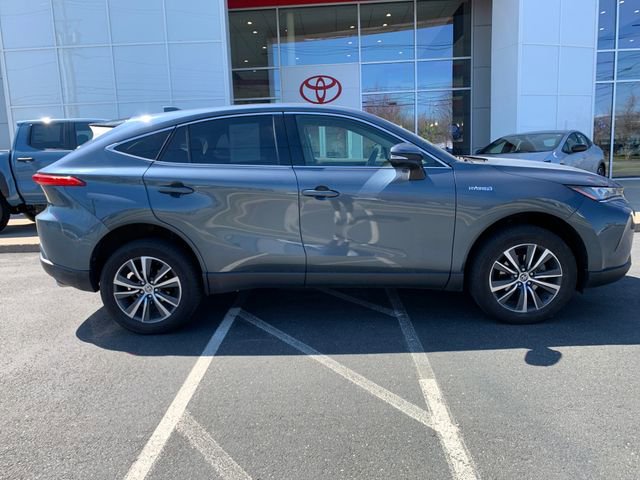 Used 2021 Toyota Venza LE video 2