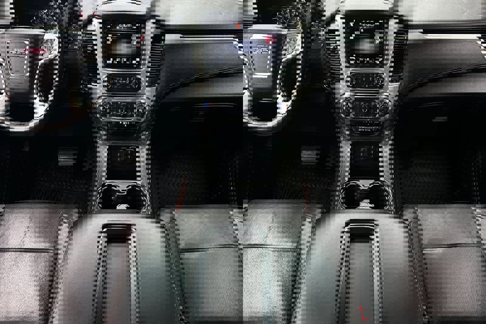 Used 2015 GMC Yukon SLT image 4