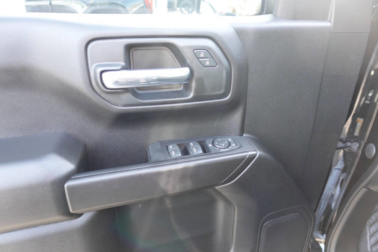 Used 2023 GMC Sierra 1500 Pro w/ Graphite Edition image 14