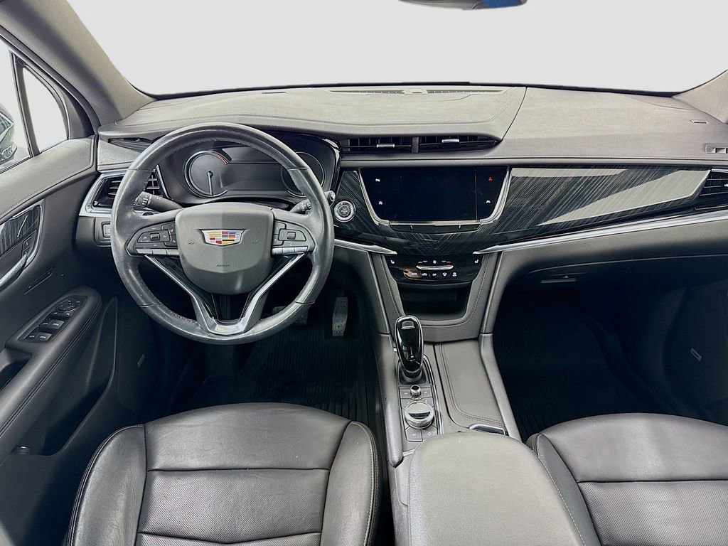 Used 2020 Cadillac XT6 Premium Luxury w/ LPO, Floor Liner Package image 23