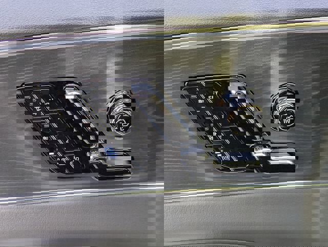 New 2026 Cadillac Lyriq V image 21