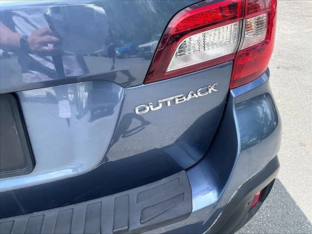 Used 2018 Subaru Outback 2.5i Limited AWD/4WD image 8