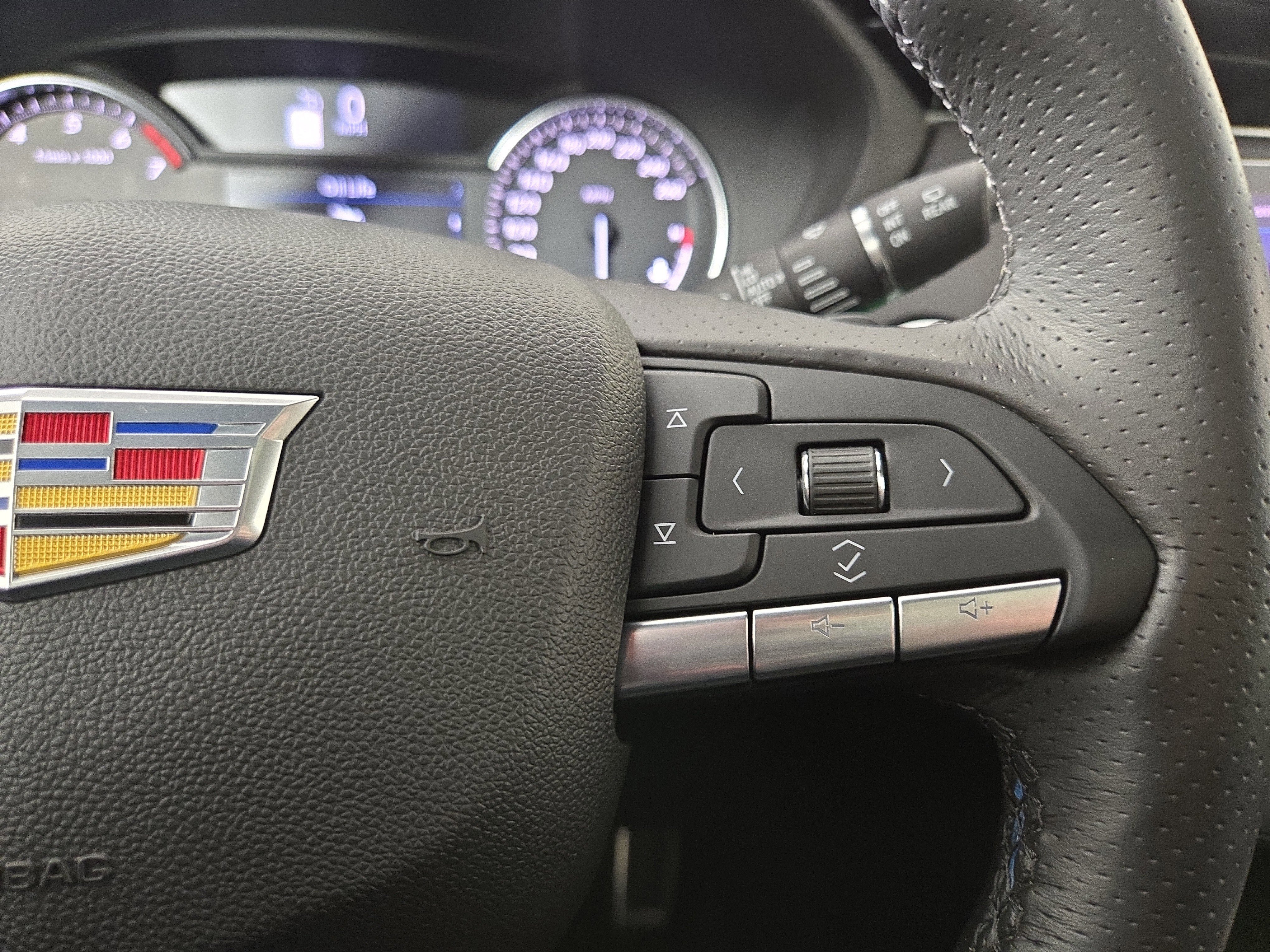 Certified 2020 Cadillac XT4 Sport image 16
