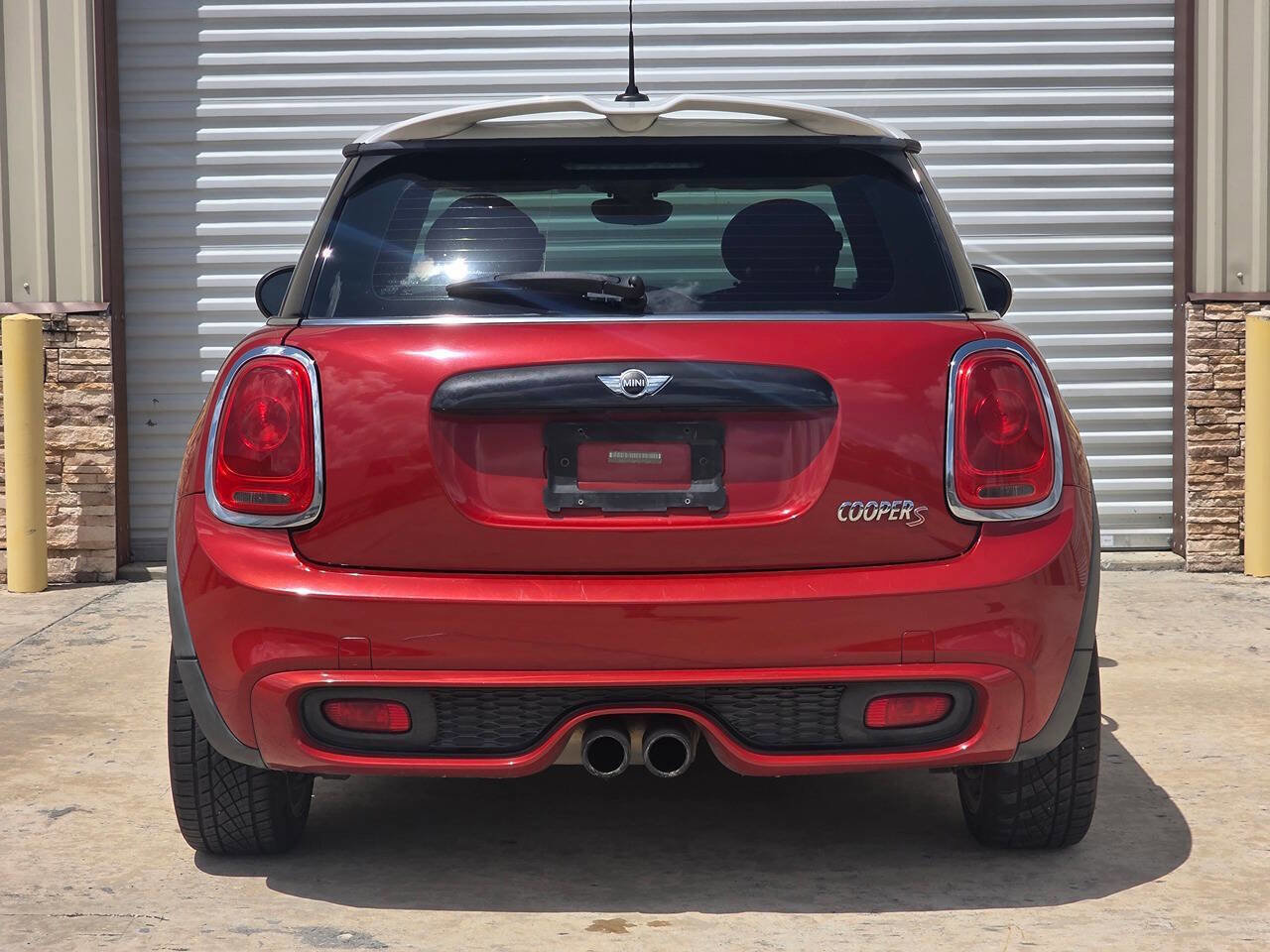 Used 2016 MINI Cooper S w/ Premium Package FWD image 4