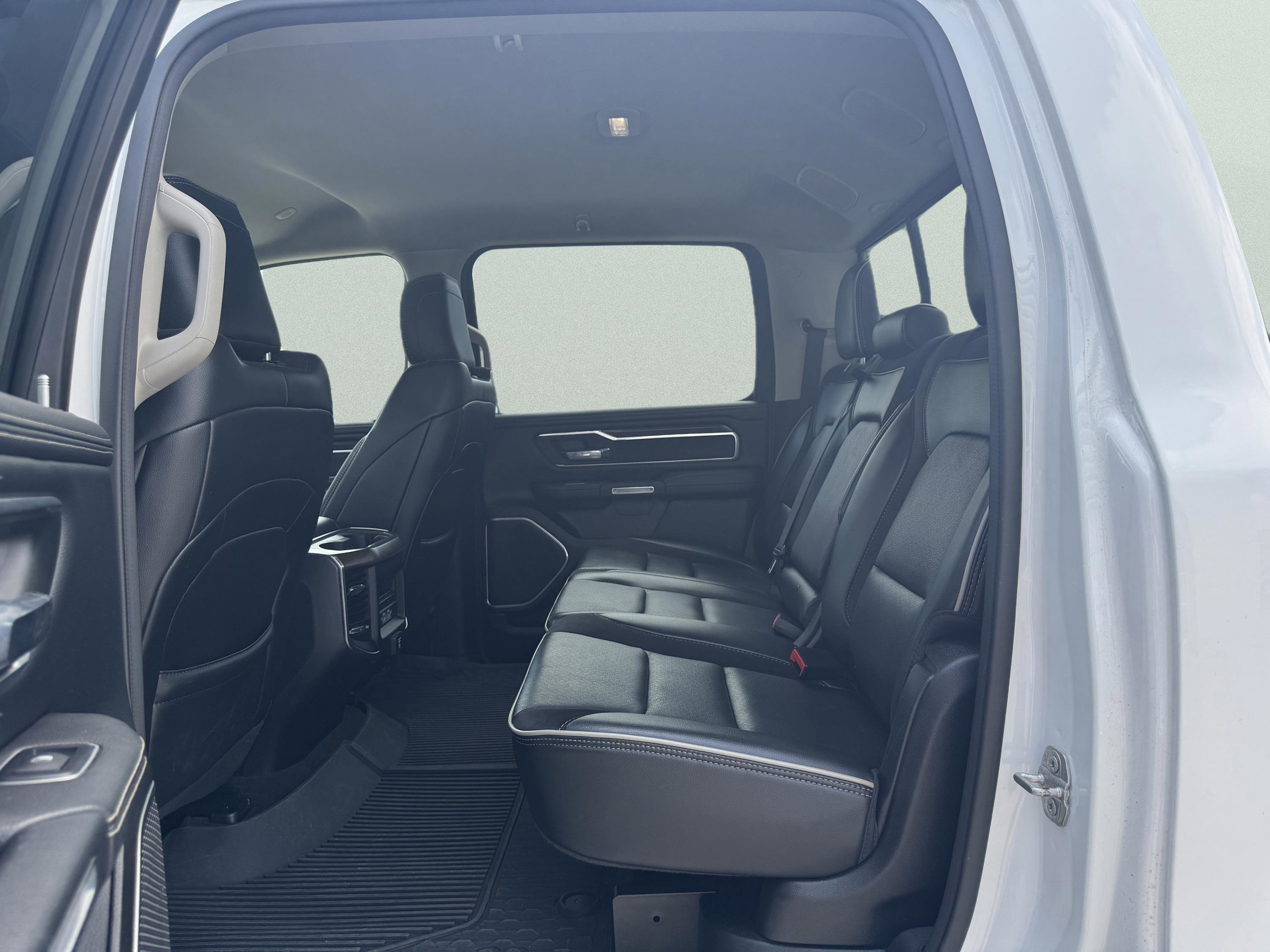 Certified 2022 RAM 1500 Laramie AWD/4WD image 10