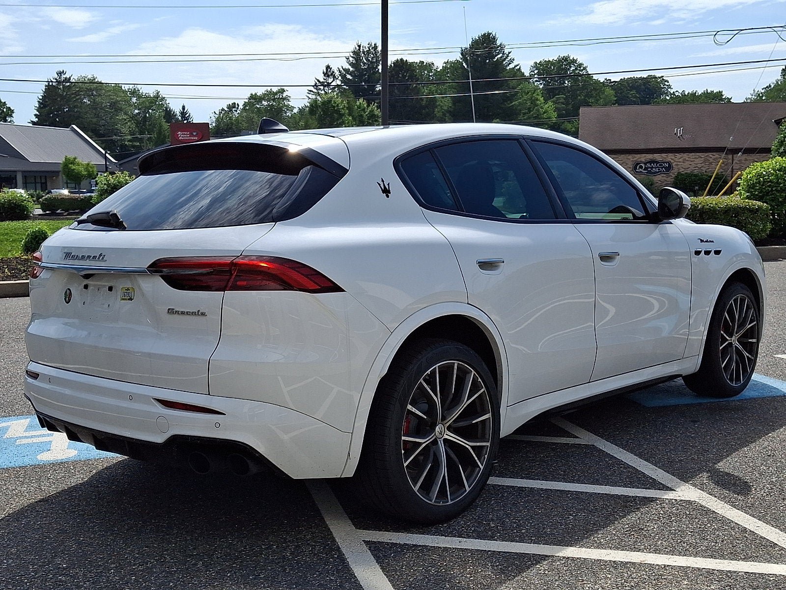 Used 2023 Maserati Grecale Modena AWD/4WD image 4