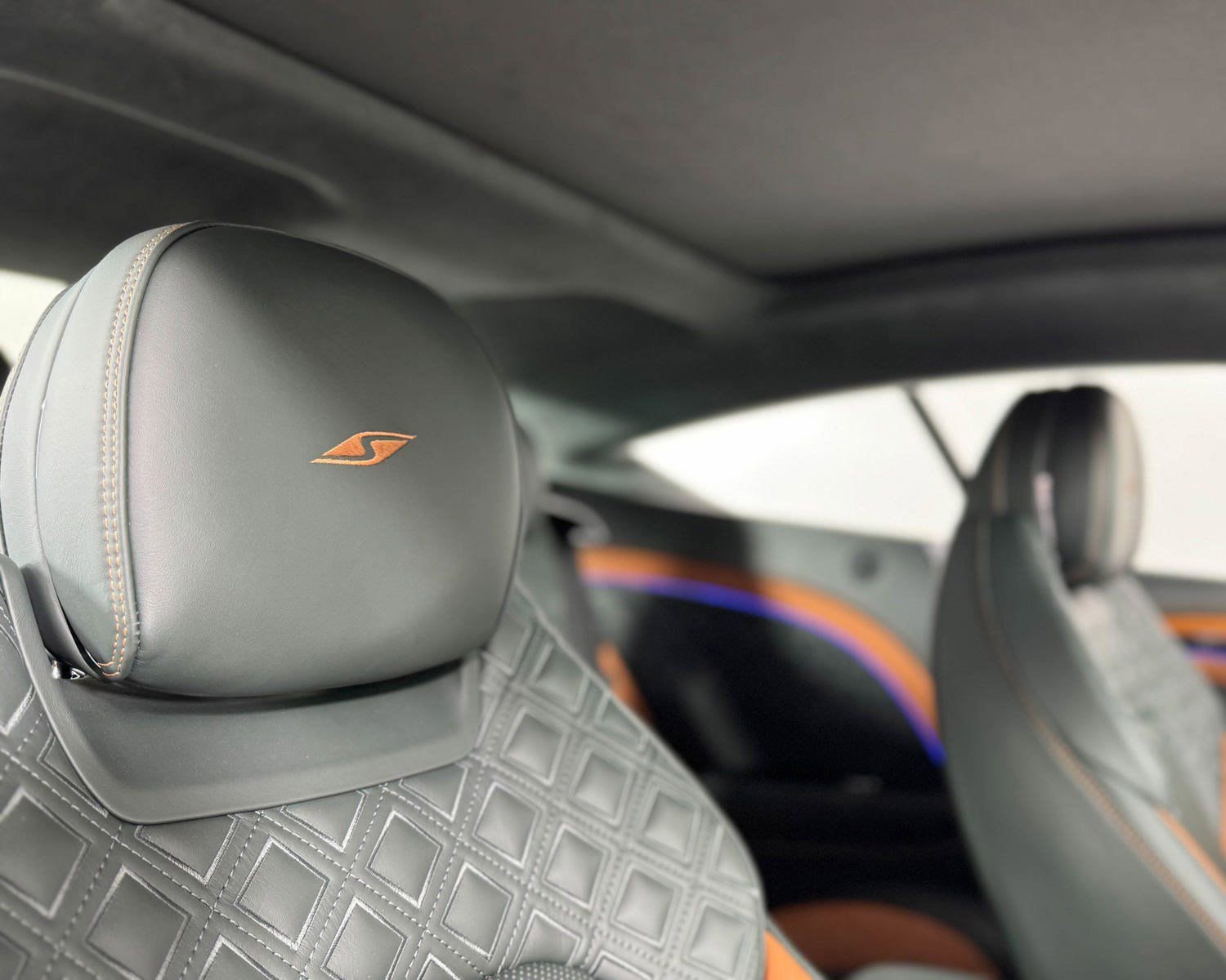 Used 2024 Bentley Continental GT V8 AWD/4WD image 35