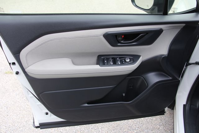 Certified 2025 Subaru Forester Premium AWD/4WD image 15