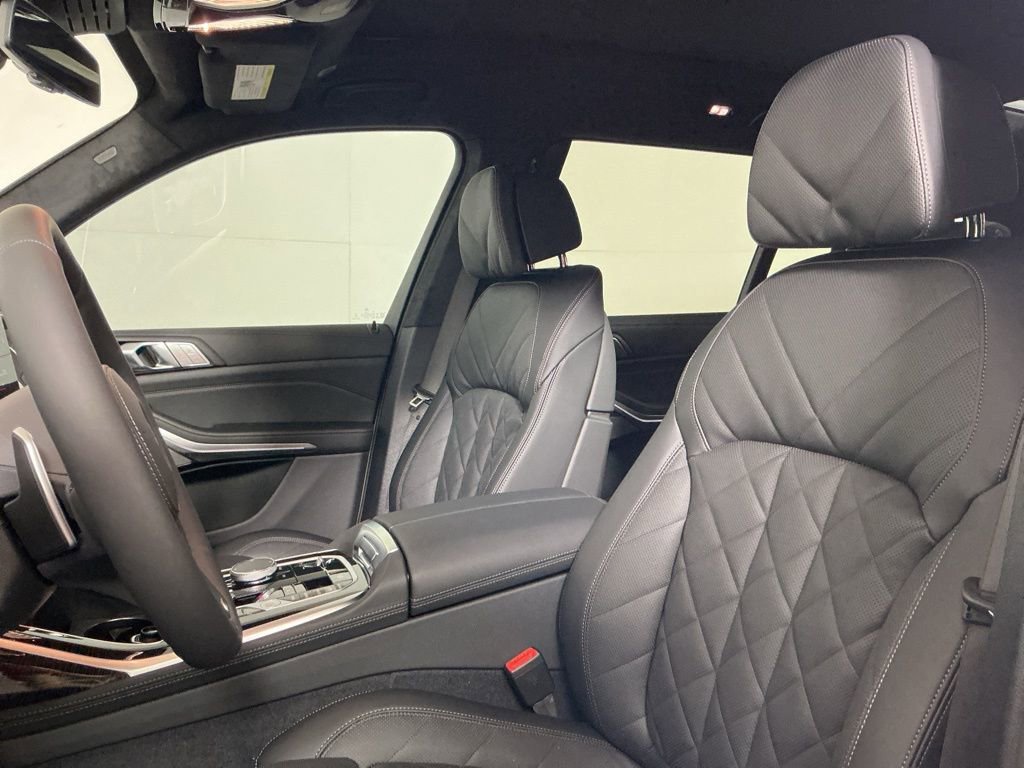 New 2026 BMW X7 xDrive40i w/ M Sport Package AWD/4WD image 22