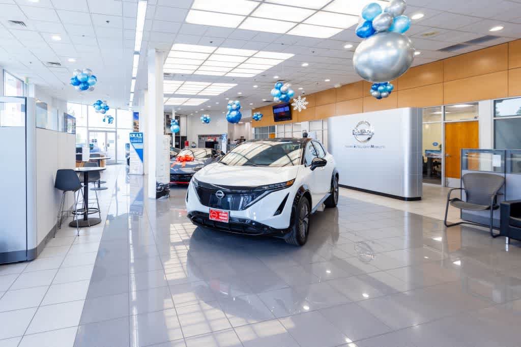 Used 2014 Mercedes-Benz S 63 AMG 4MATIC Sedan image 32