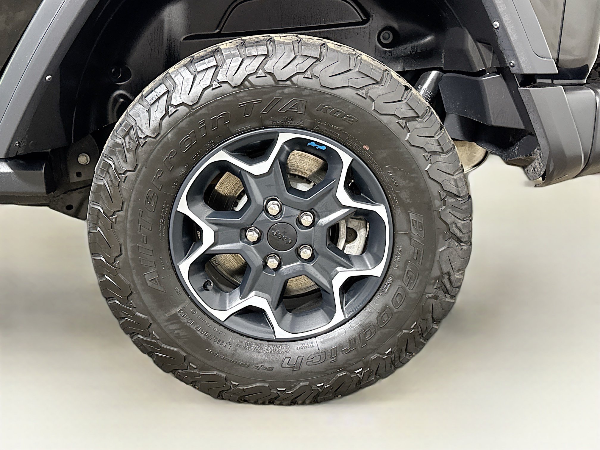 Used 2023 Jeep Wrangler Unlimited Rubicon 4xe w/ Cold Weather Group AWD/4WD image 30