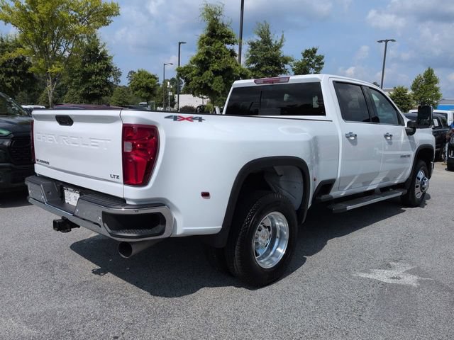 Used 2025 Chevrolet Silverado 3500 LTZ w/ LTZ Convenience Package AWD/4WD image 4