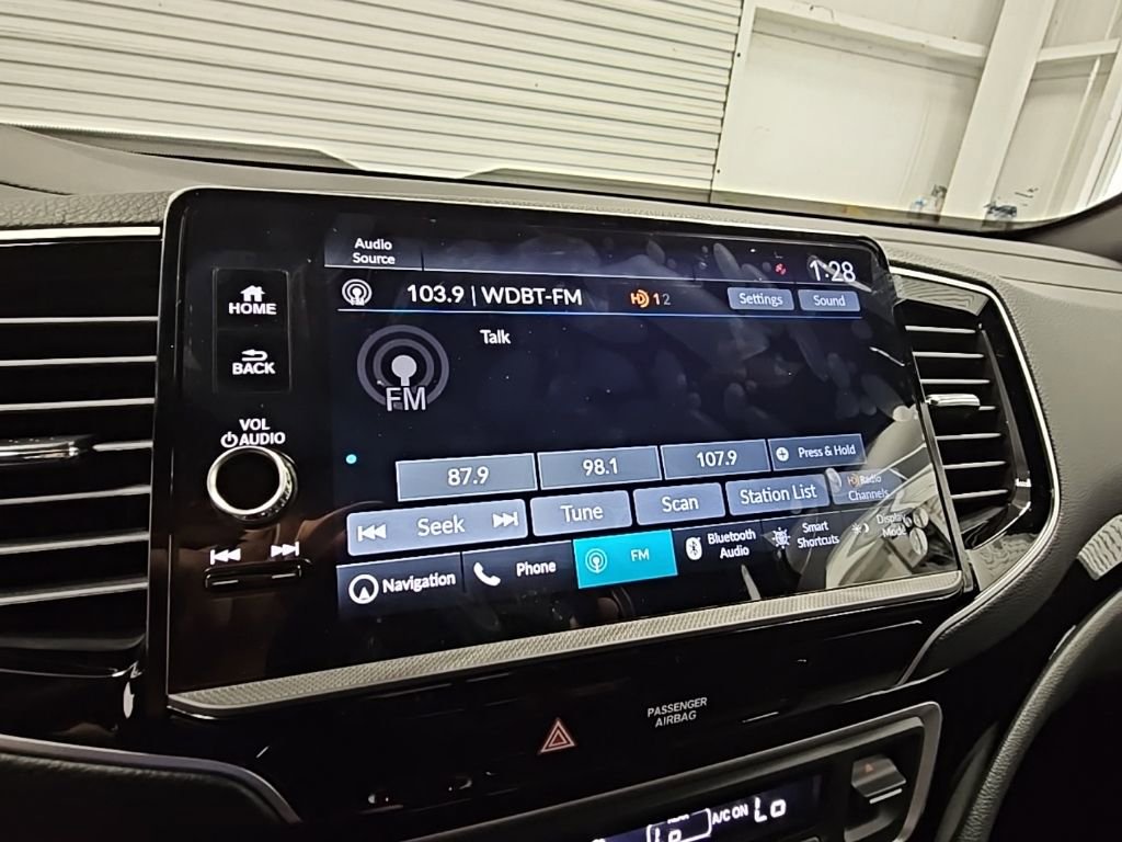 New 2026 Honda Ridgeline Black Edition image 16