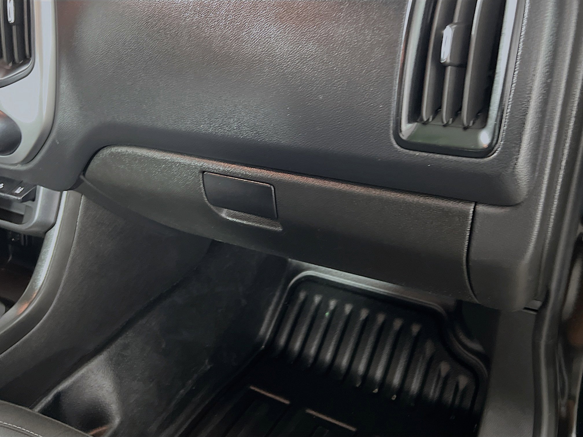 Used 2022 Chevrolet Colorado LT w/ Fleet Safety Package image 33