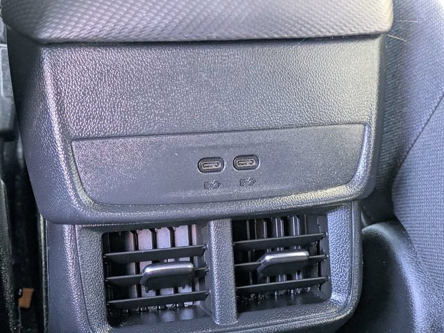 Used 2025 Chevrolet Equinox LT FWD image 13