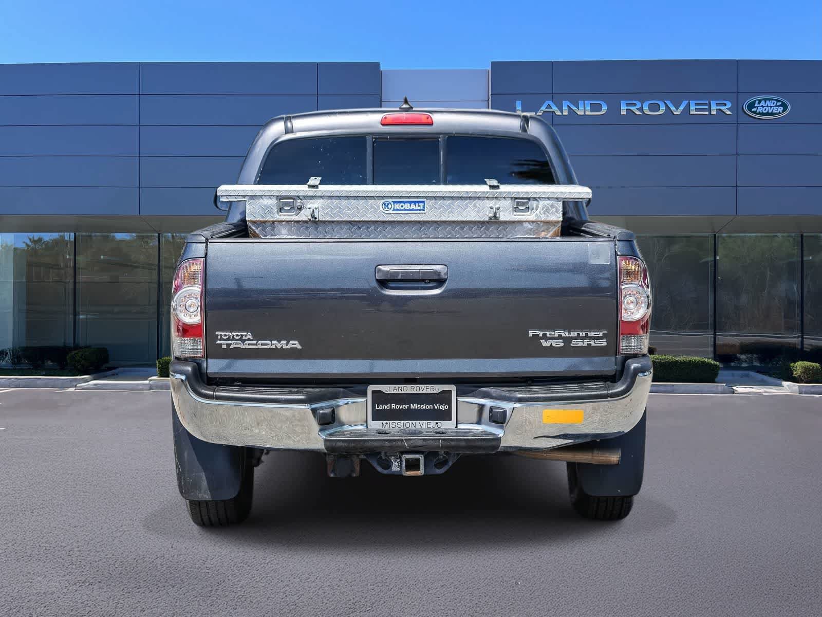 Used 2015 Toyota Tacoma PreRunner w/ SR5 Package RWD image 5
