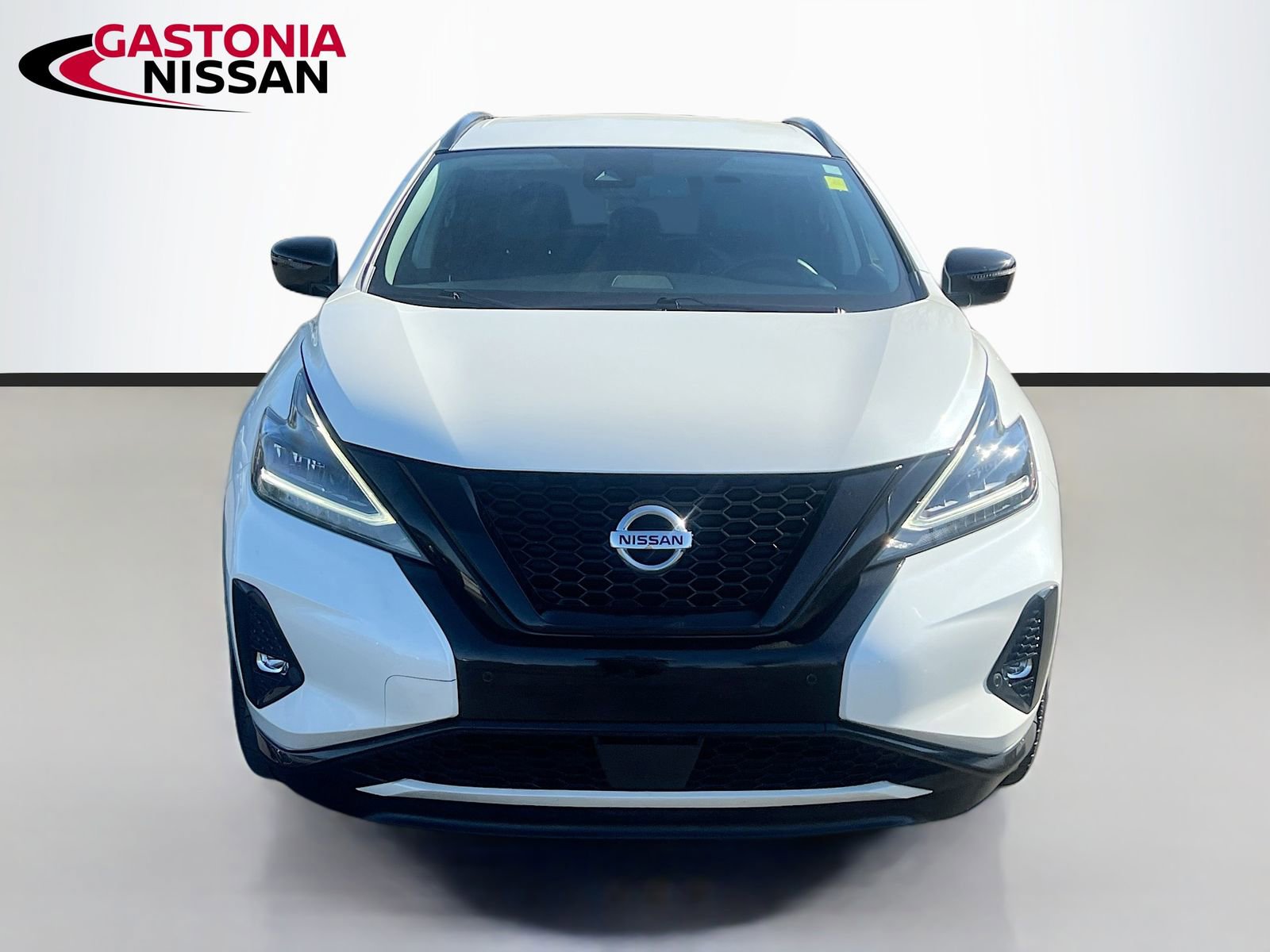 Used 2022 Nissan Murano SV w/ SV Midnight Edition Package image 2