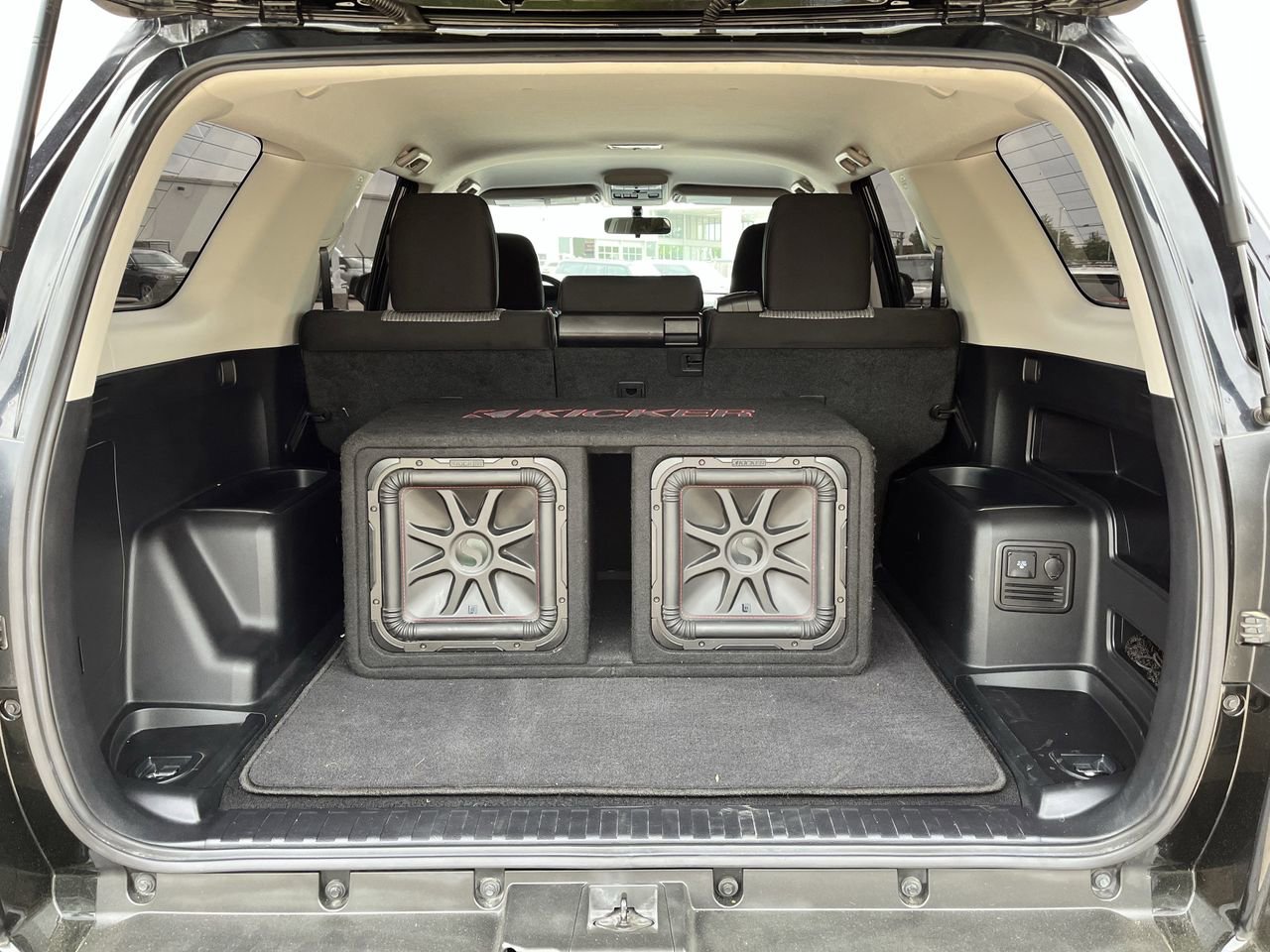 Used 2016 Toyota 4Runner SR5 image 26