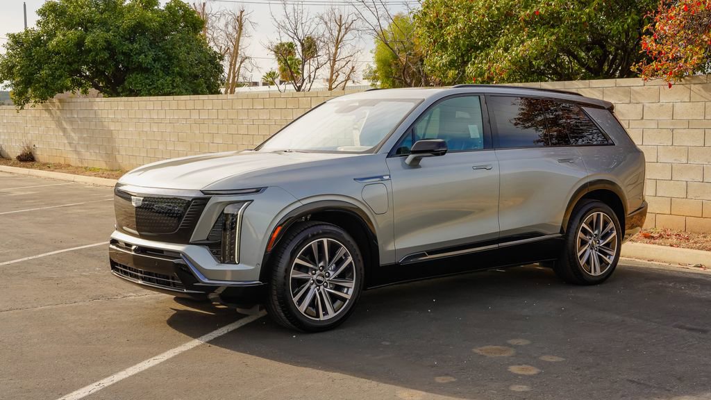 New 2026 Cadillac Vistiq Sport image 3