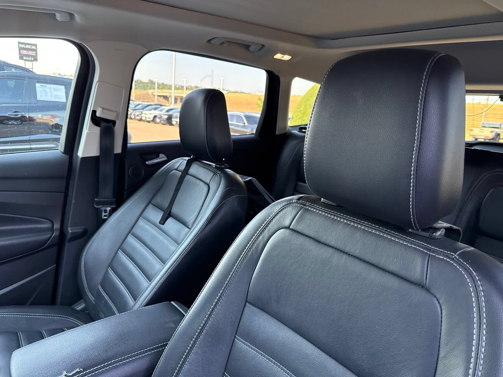 Used 2019 Ford Escape Titanium FWD image 14
