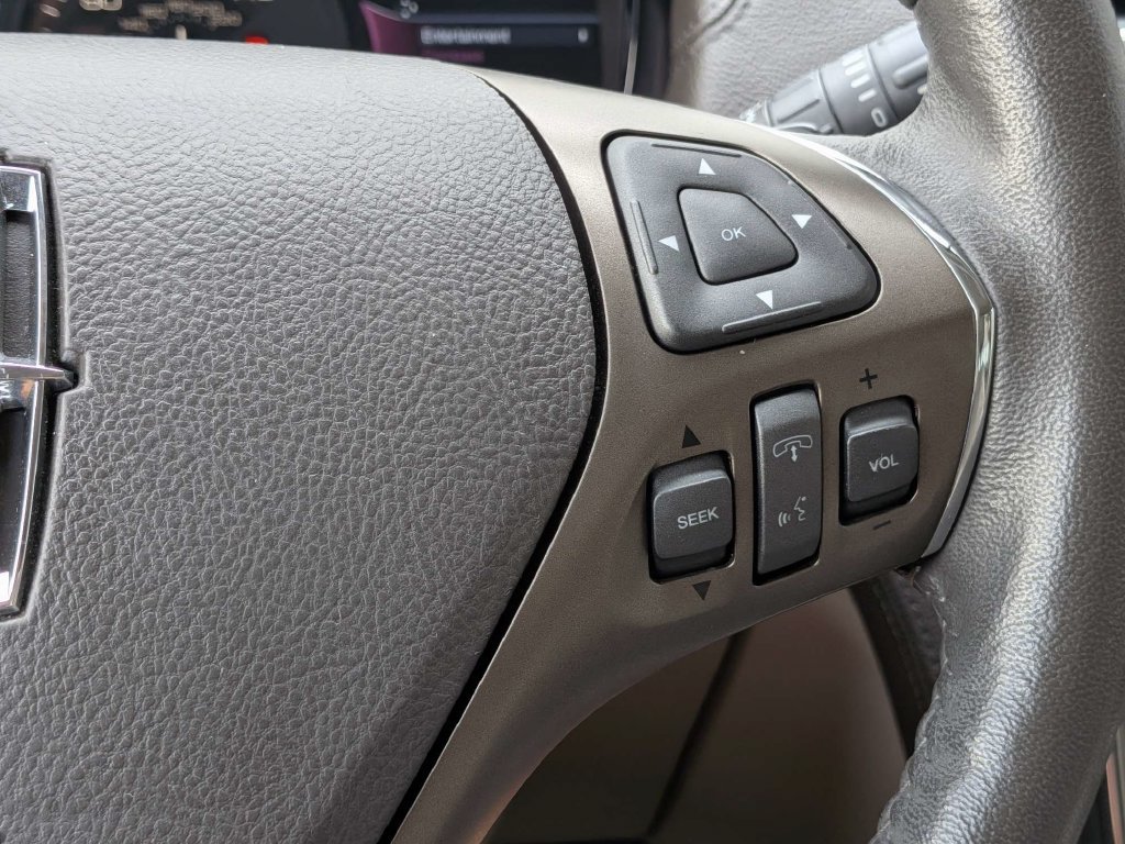 Used 2014 Lincoln MKX FWD w/ Walnut Swirl Wood Package image 23