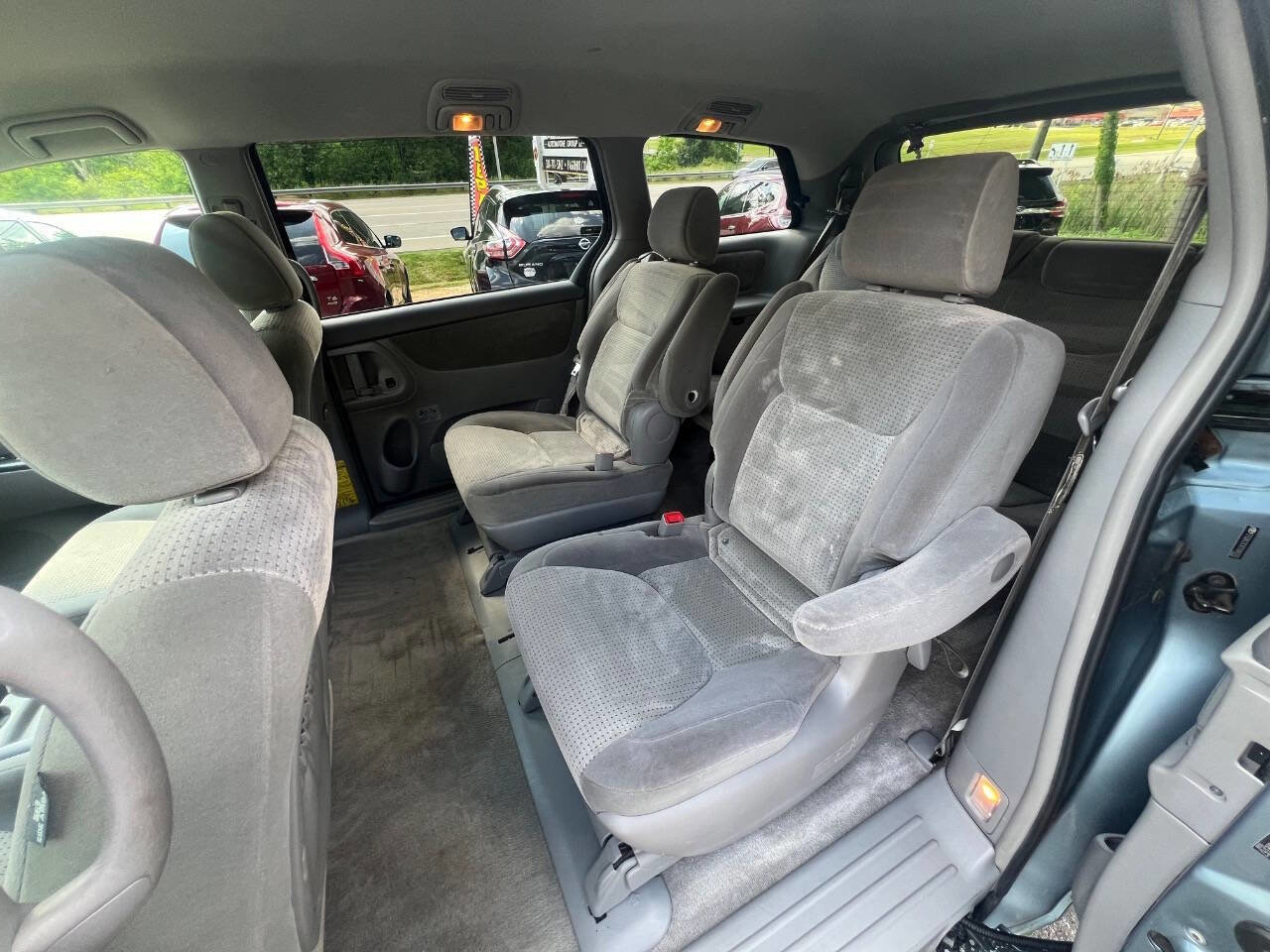 Used 2007 Toyota Sienna CE FWD image 11