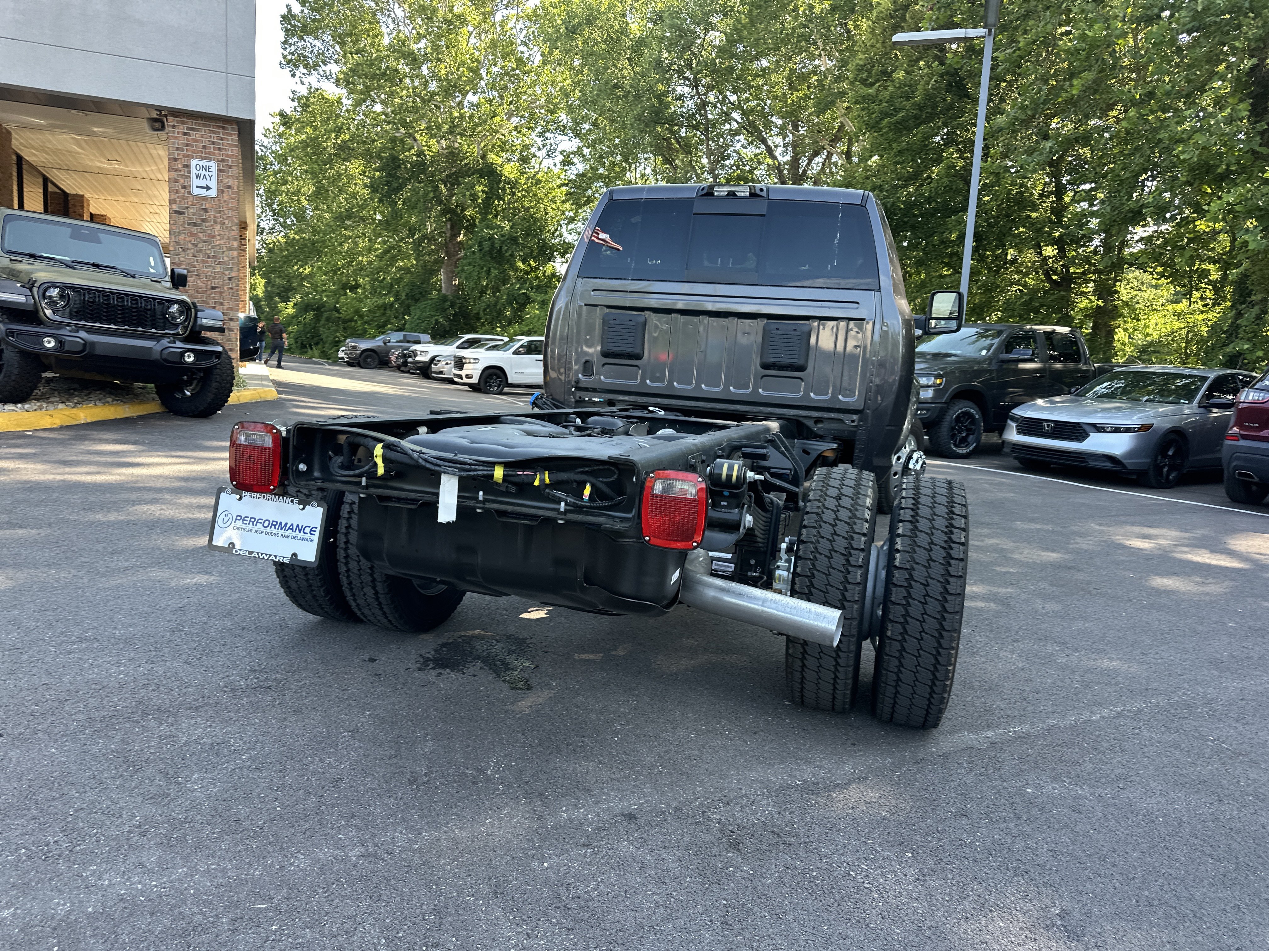 New 2026 RAM 5500 4x4 Crew Cab w/ Laramie Trim Package image 17
