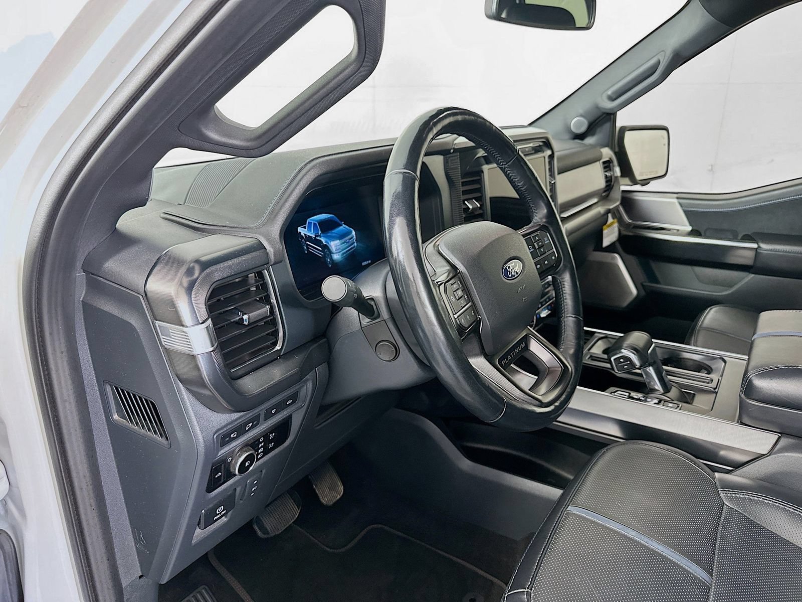 Used 2024 Ford F150 Platinum w/ Equipment Group 702A High AWD/4WD image 9
