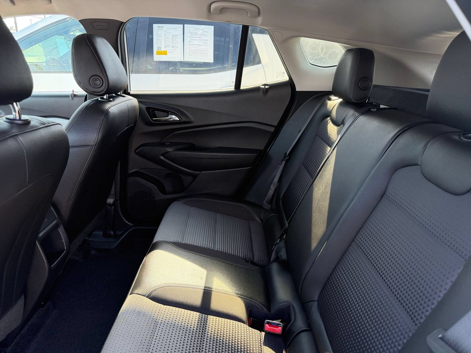 Used 2025 Chevrolet Trax LT FWD image 24