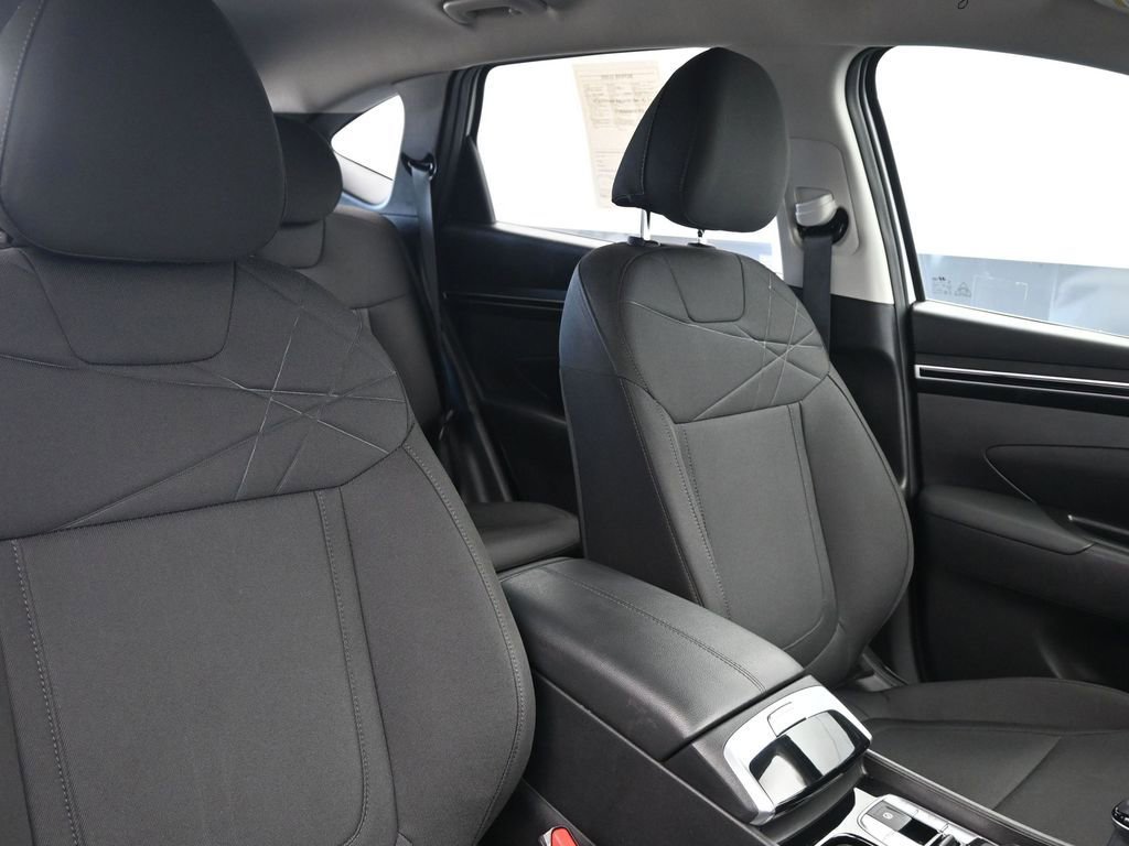 Used 2024 Hyundai Tucson SE image 11