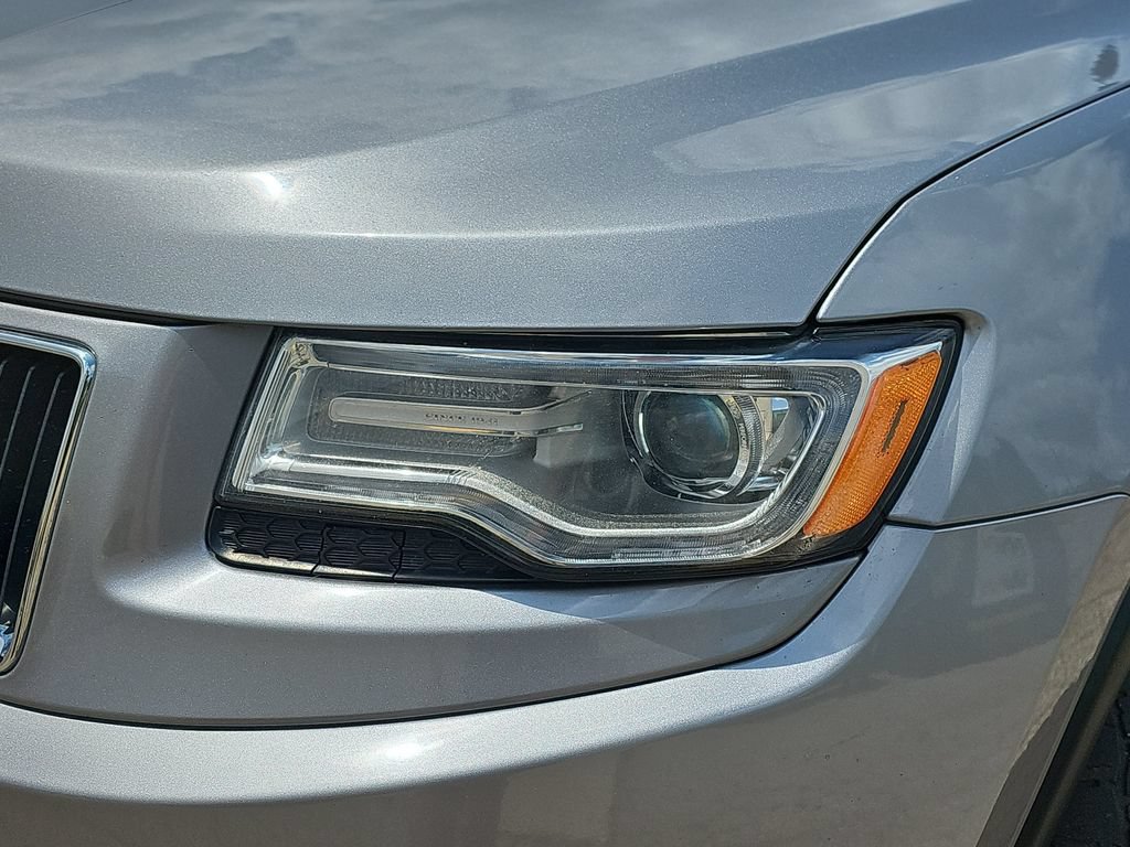 Used 2015 Jeep Grand Cherokee Limited w/ Luxury Group II AWD/4WD image 38