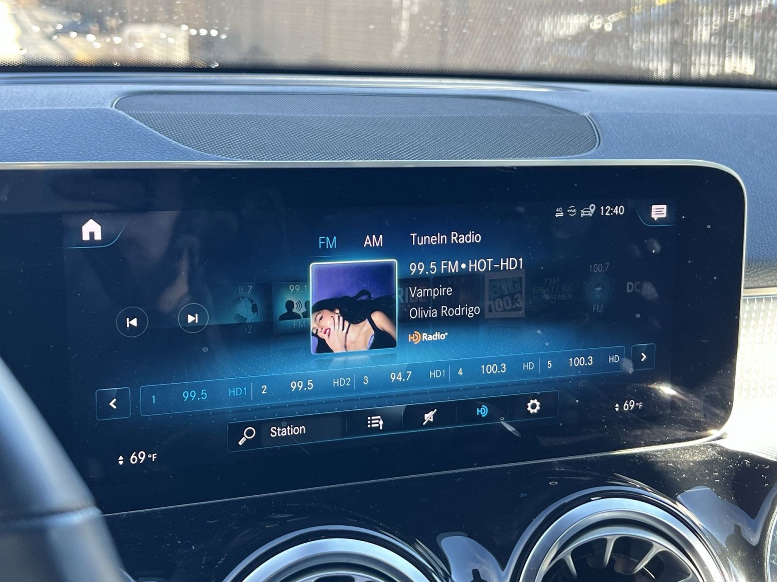 Used 2021 Mercedes-Benz GLB 250 4MATIC image 17