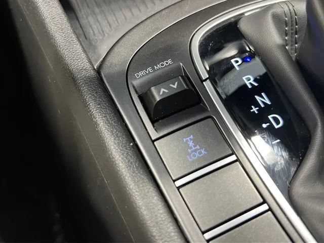 Used 2025 Hyundai Kona SEL AWD/4WD image 40