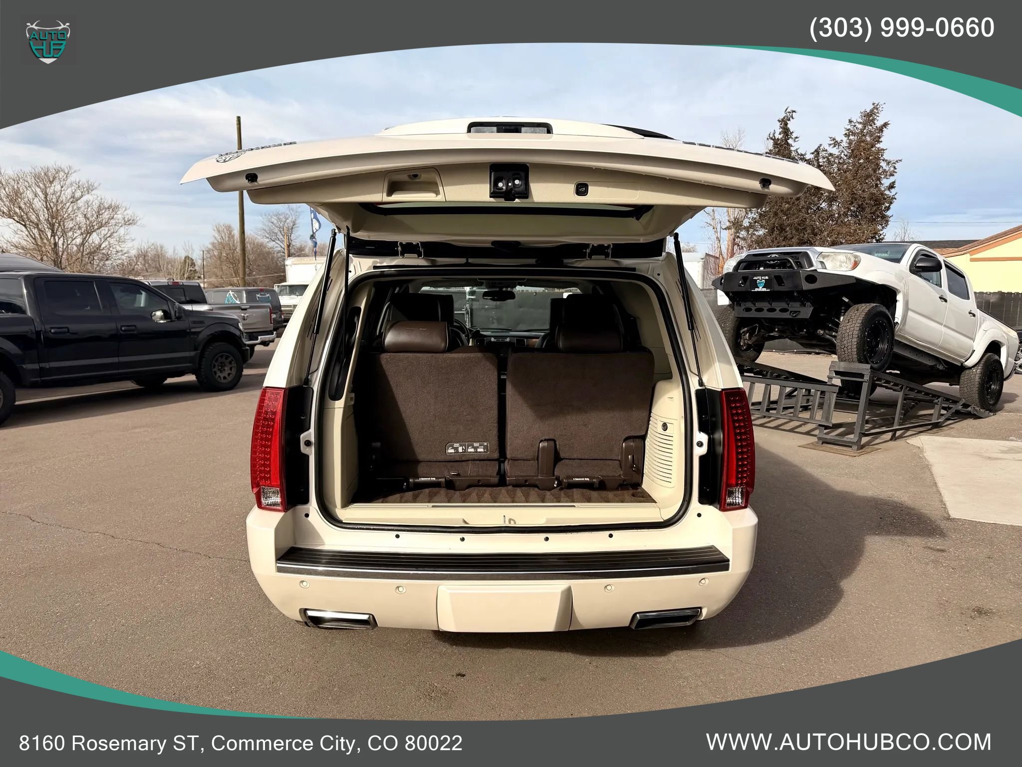 Used 2014 Cadillac Escalade Platinum image 6