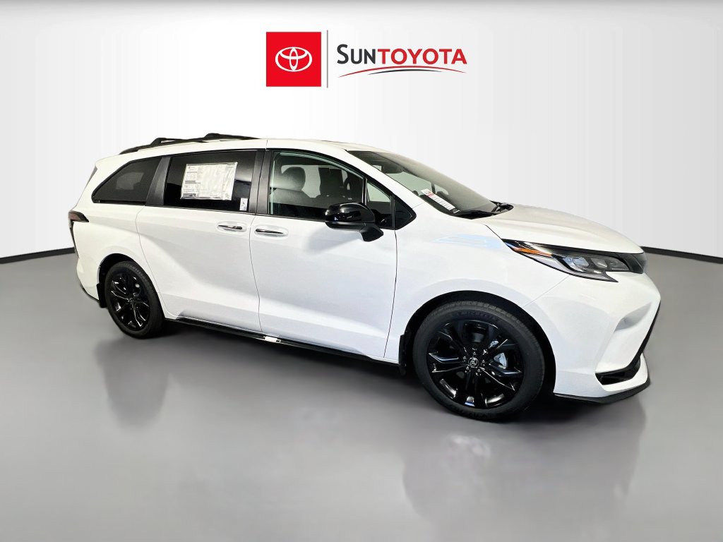 New 2026 Toyota Sienna XSE
