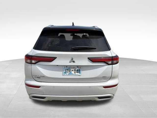 Used 2024 Mitsubishi Outlander SEL FWD image 4