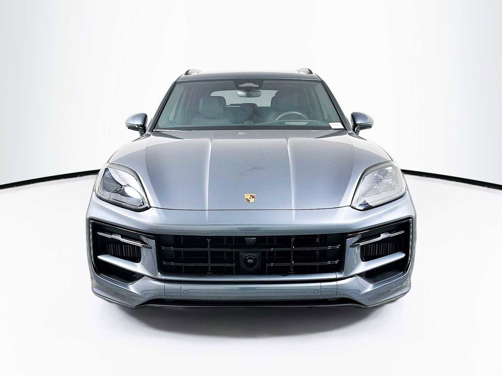 New 2026 Porsche Cayenne GTS AWD/4WD image 2