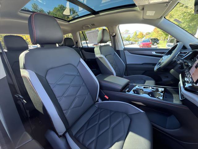 New 2026 Volkswagen Atlas Peak Edition image 25
