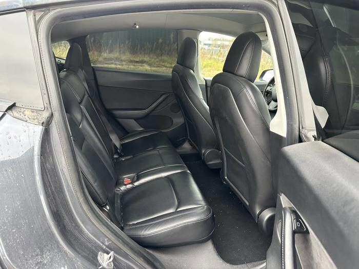 Used 2020 Tesla Model Y Performance image 17