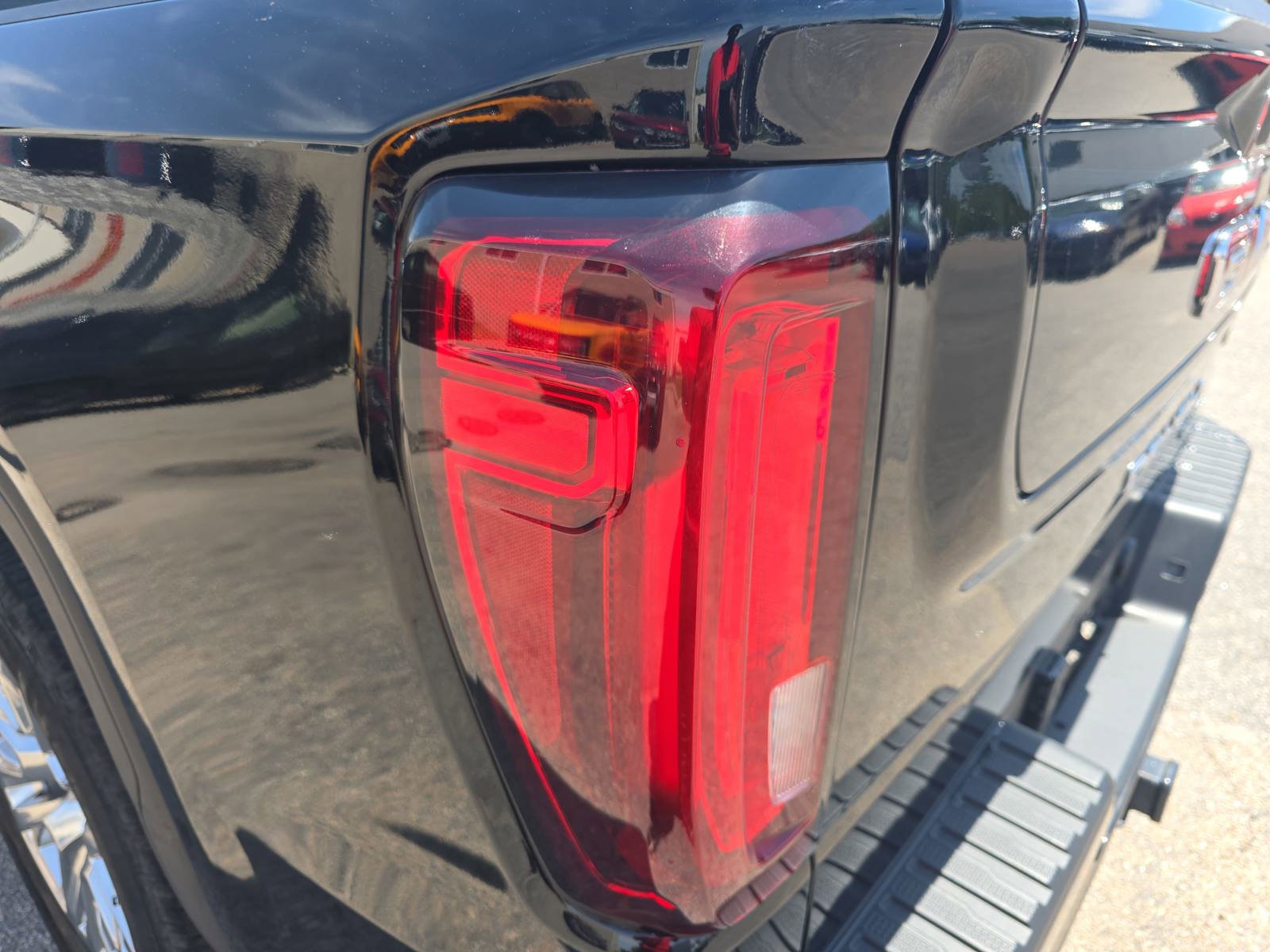 Used 2023 GMC Sierra 1500 Denali w/ Technology Package image 36