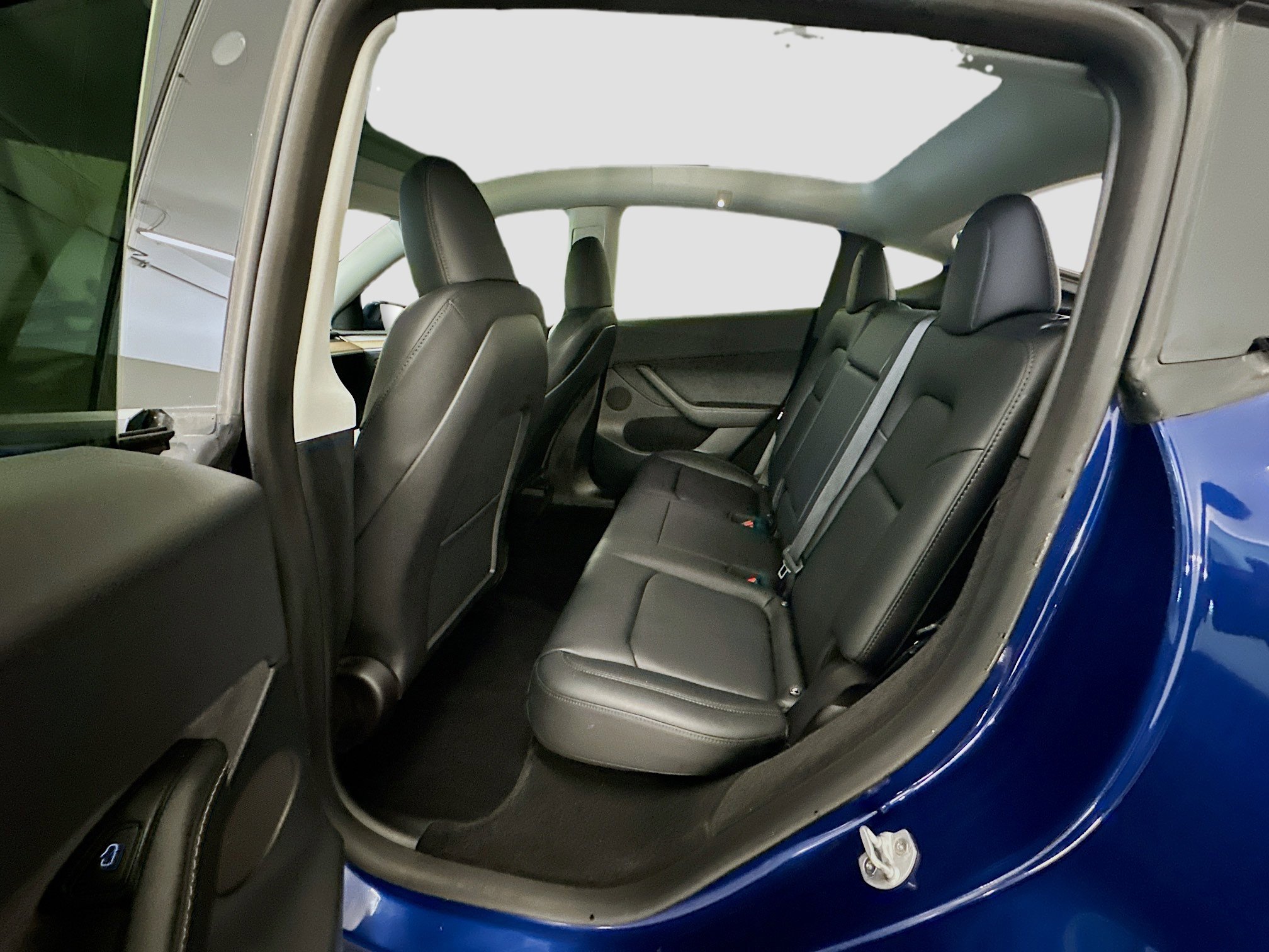 Used 2023 Tesla Model Y Long Range image 27