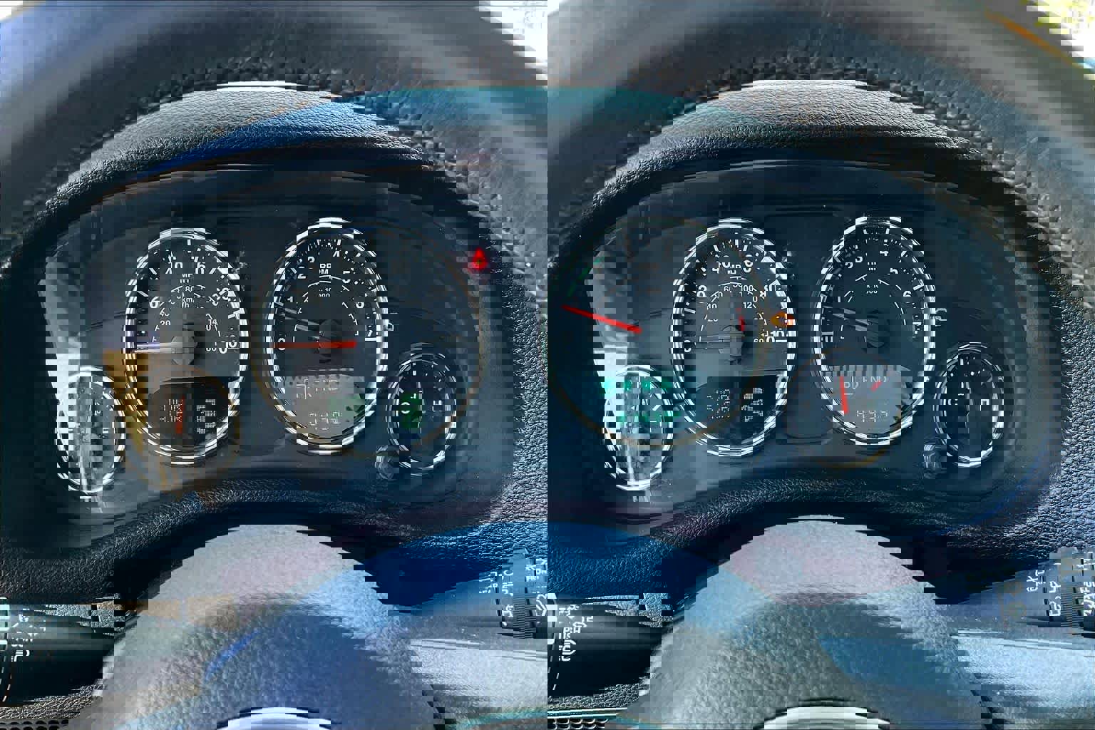 Used 2015 Jeep Wrangler Unlimited Sahara w/ Dual Top Group image 26