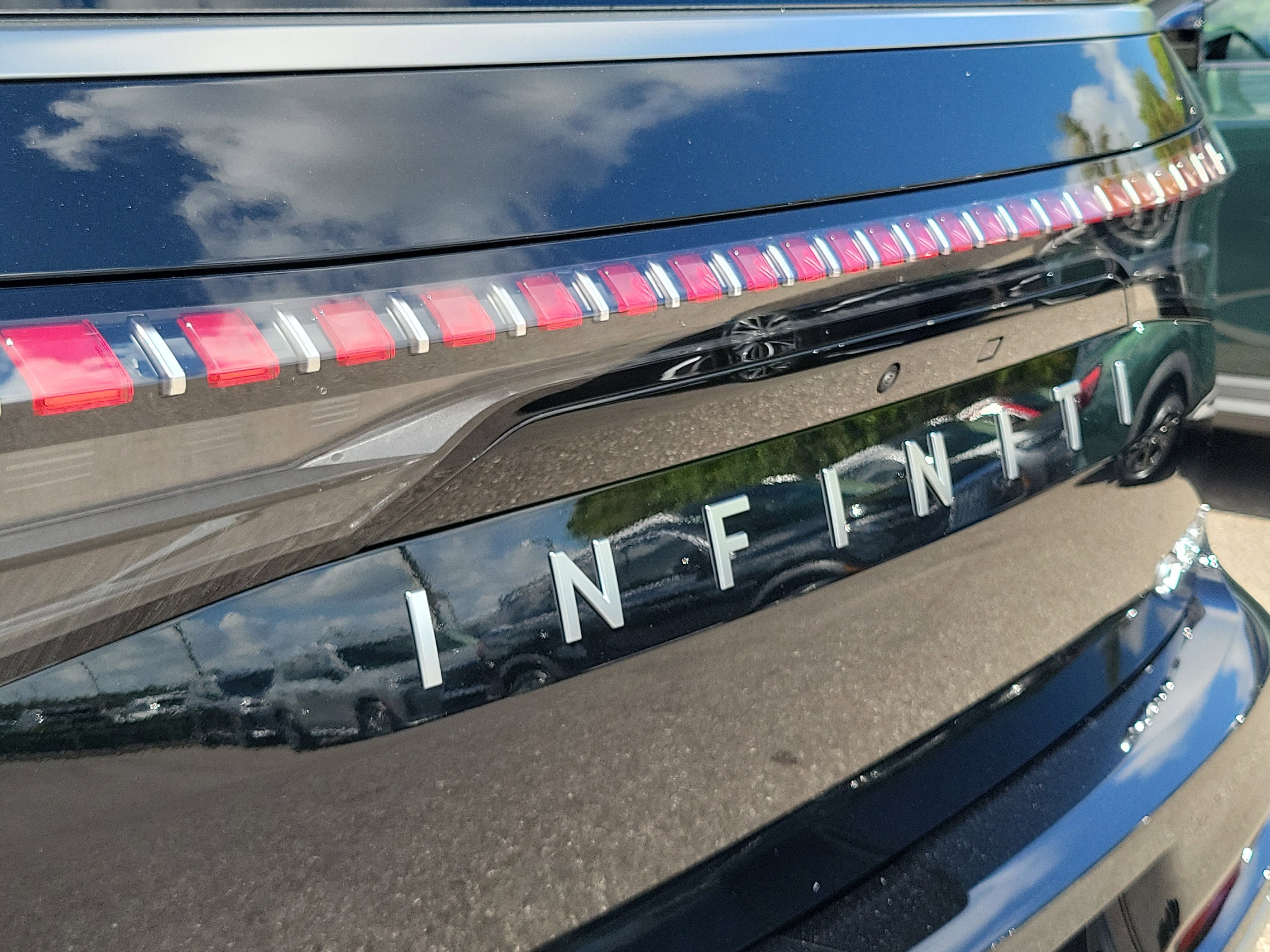 New 2026 INFINITI QX80 Autograph image 6