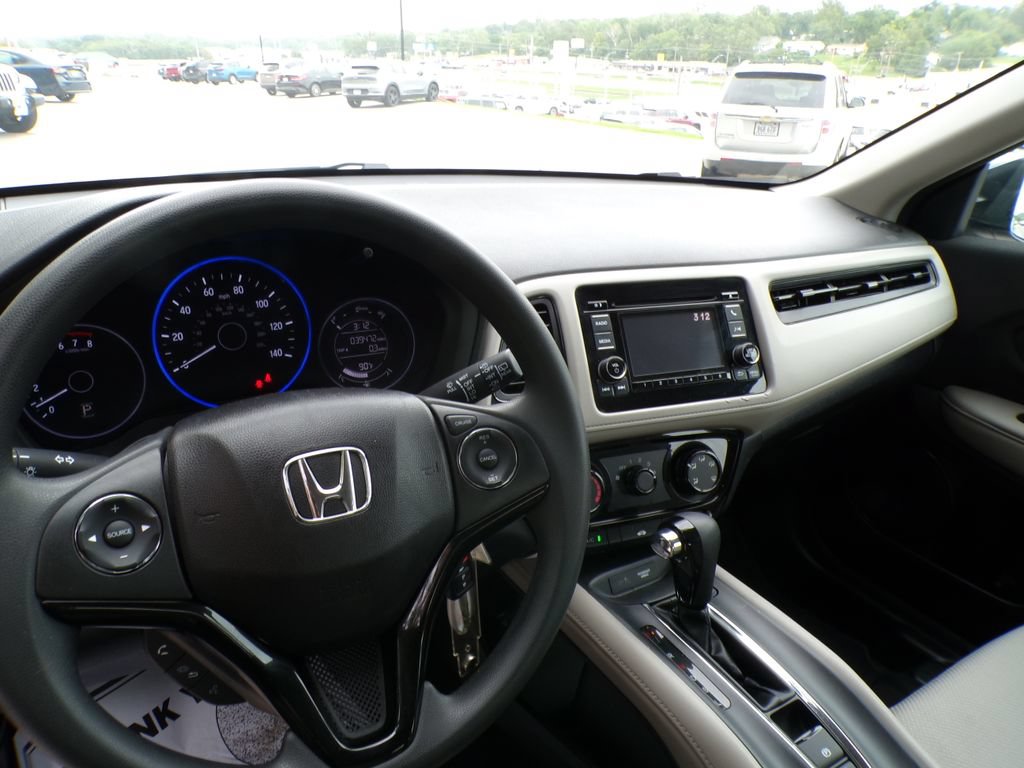 Used 2019 Honda HR-V LX image 10