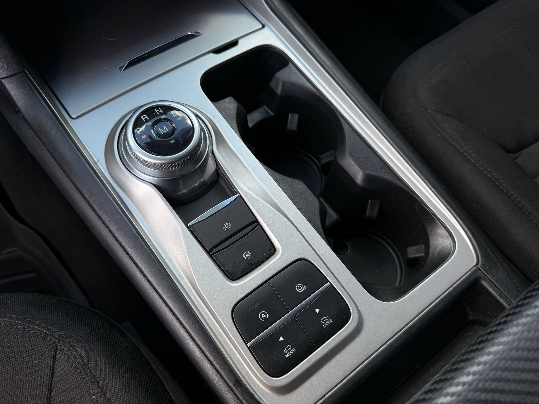 Used 2020 Ford Explorer XLT image 35