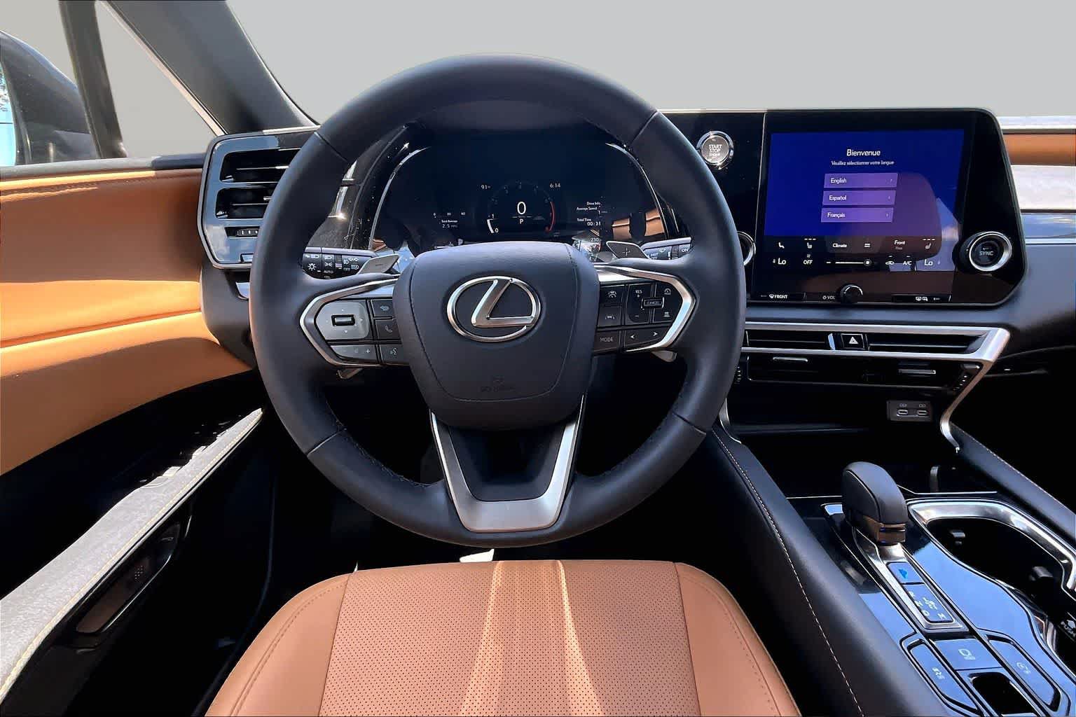Used 2025 Lexus RX 350 FWD w/ Technology Package image 6