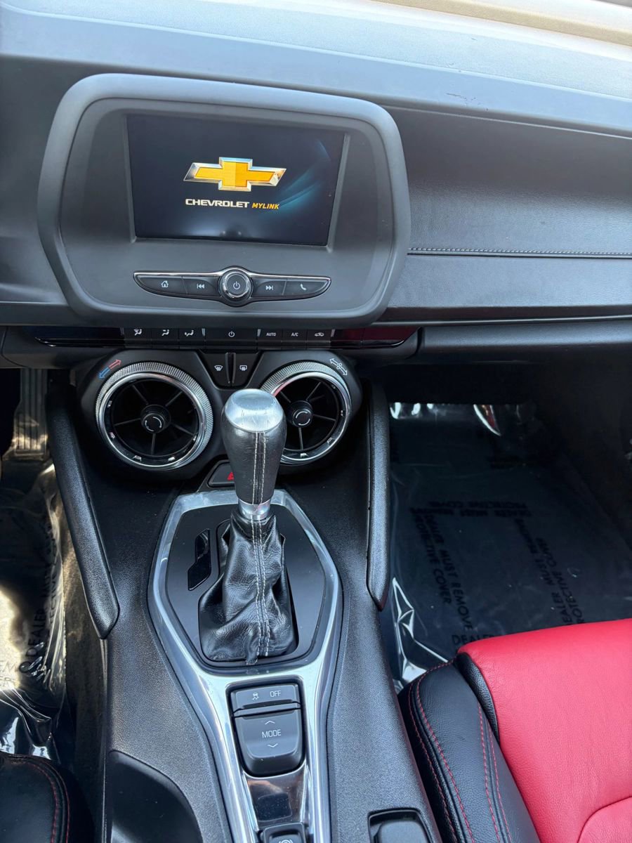 Used 2017 Chevrolet Camaro LT image 13