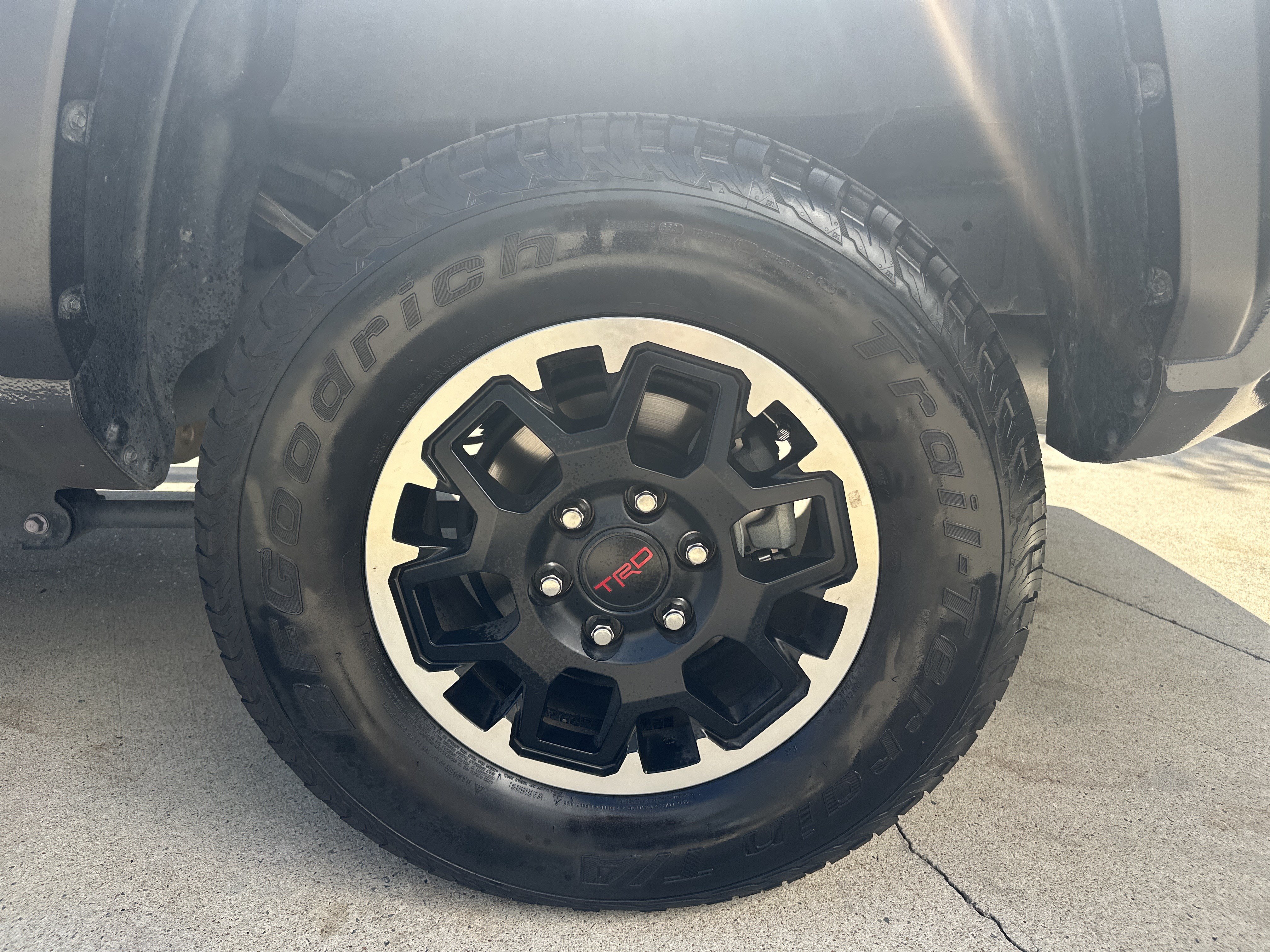 Used 2025 Toyota Tacoma TRD Off-Road w/ TRD Off Road Upgrade Package AWD/4WD image 35