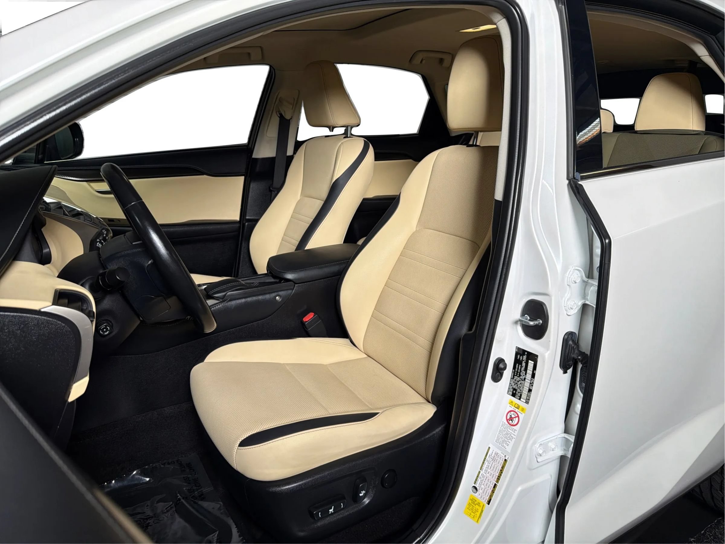Used 2017 Lexus NX 200t FWD image 9
