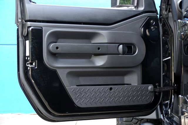 Used 2010 Jeep Wrangler Unlimited Sport image 32